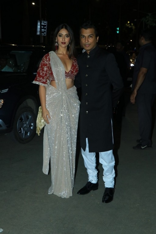 Amitabh Bachchan Diwali Bash 2019 - 31 / 84 photos