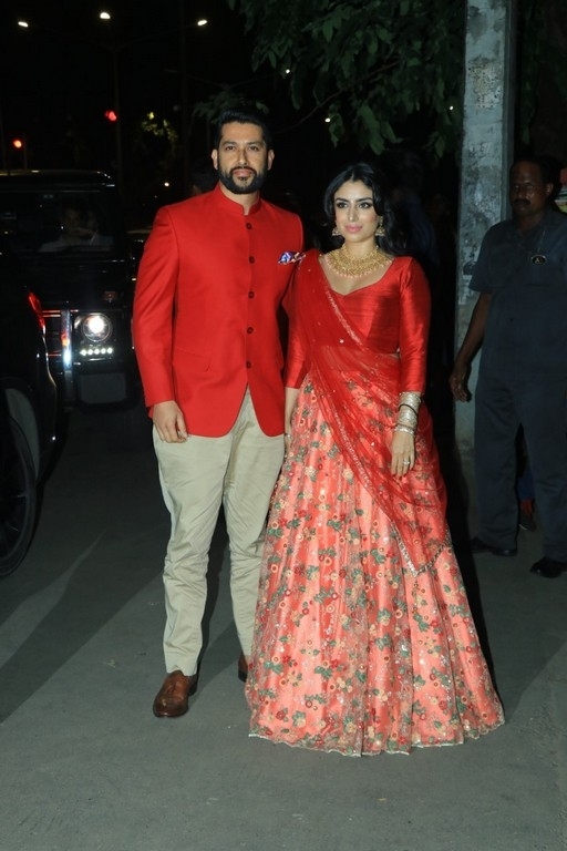 Amitabh Bachchan Diwali Bash 2019 - 34 / 84 photos