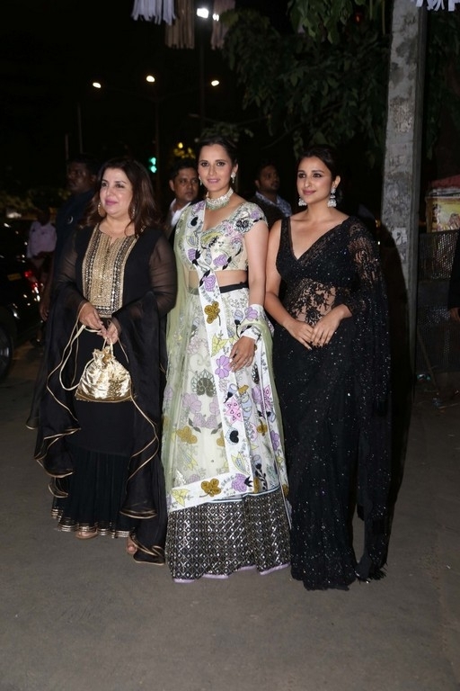 Amitabh Bachchan Diwali Bash 2019 - 49 / 84 photos