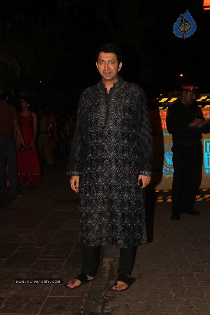Amitabh Bachchan Hosted Diwali Party - 5 / 80 photos