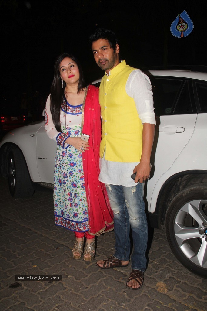 Amitabh Bachchan Hosted Diwali Party - 9 / 80 photos