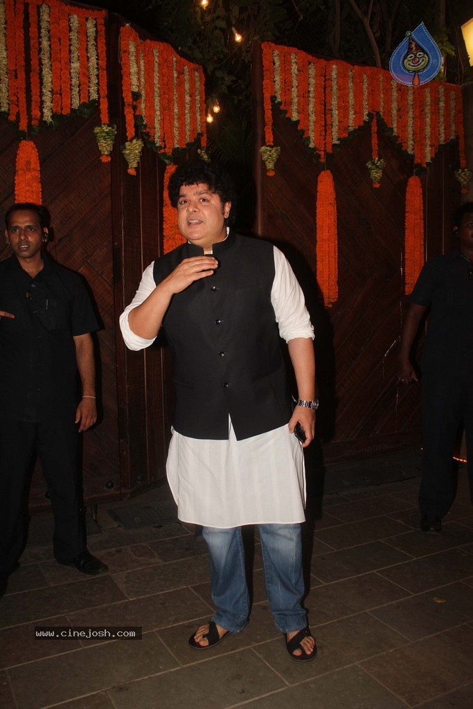 Amitabh Bachchan Hosted Diwali Party - 67 / 80 photos