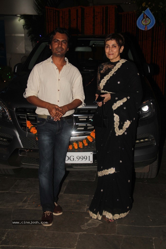 Amitabh Bachchan Hosted Diwali Party - 72 / 80 photos