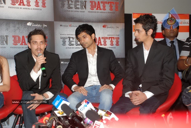 Amitabh Bachchan,Madhavan At Teen Patti Movie Press Meet - 16 / 37 photos