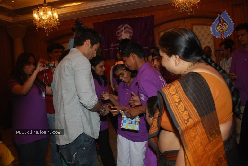 Amrita Rao,Shahid Kapoor At Swayamsiddh NGO Event - 7 / 35 photos