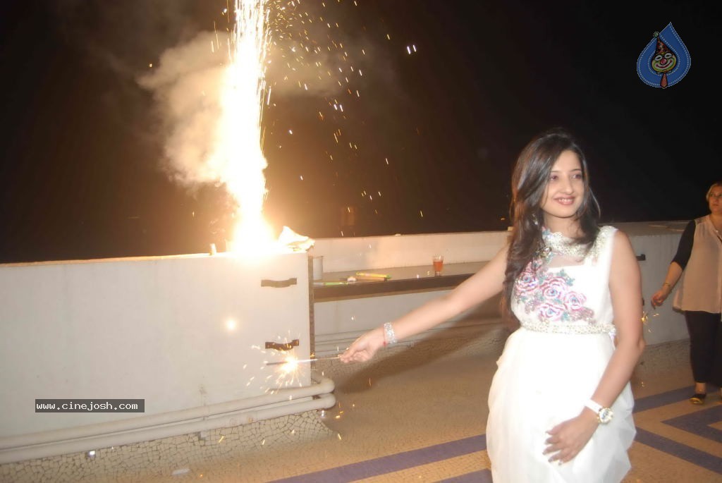 Amy Billimoria Pre Diwali Bash - 7 / 27 photos