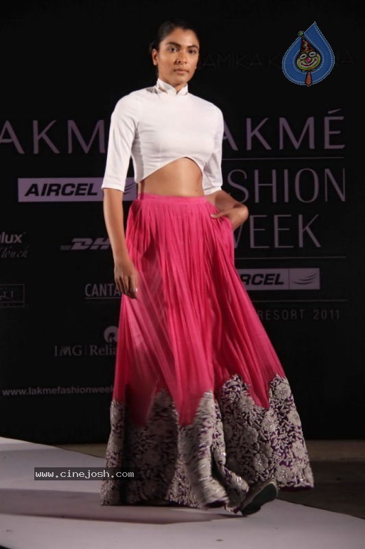 Anamika Khanna Show at Lakme Kick Start Party - 5 / 50 photos
