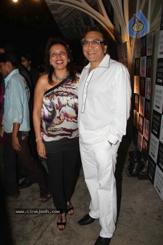 Anamika Khanna Show at Lakme Kick Start Party - 8 / 50 photos