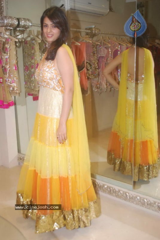 Anjana Sukhani at Archana Kocchar Store - 18 / 19 photos
