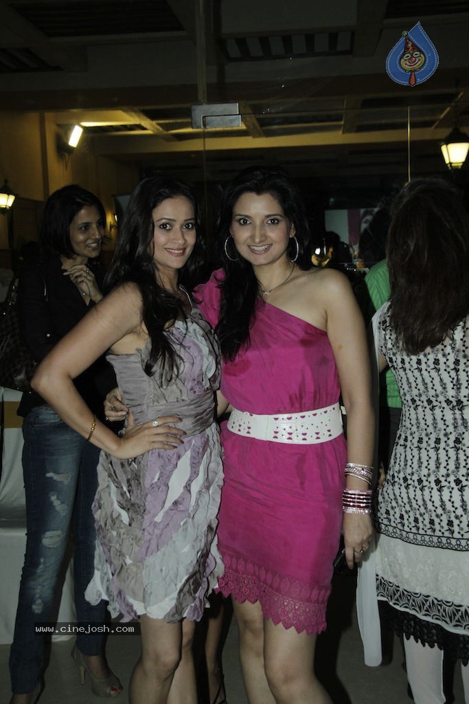 Anu Ranjan GR8 Magazine Party - 4 / 53 photos