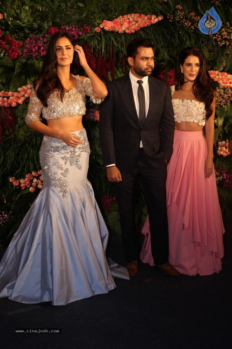 Anushka And Virat Wedding Celebration In Mumbai Set 2 - 12 / 84 photos