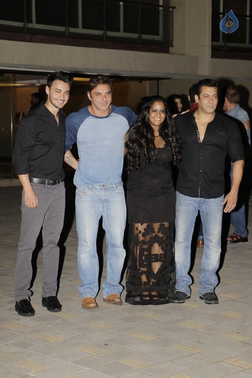Arpita Khan Birthday Party Photos - 28 / 83 photos