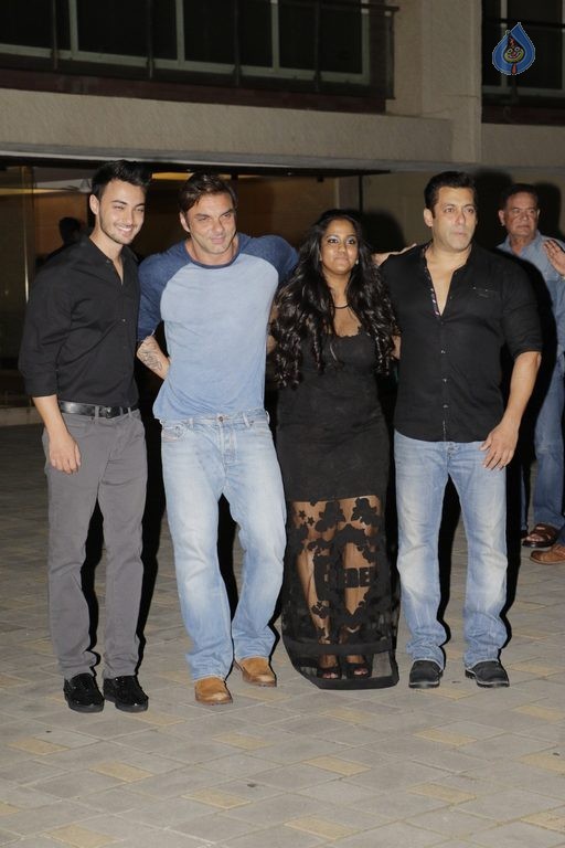Arpita Khan Birthday Party Photos - 62 / 83 photos