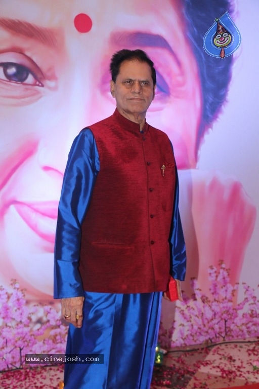 Asha Bhosale Awarded 5th Yash Chopra Memorial Award - 27 / 30 photos