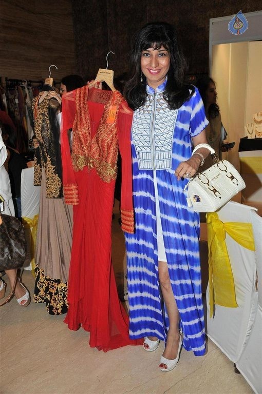Asha Bhosle at NGO Maddad Event - 9 / 49 photos