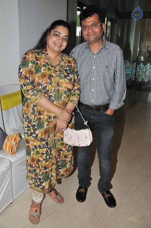 Asha Bhosle at NGO Maddad Event - 38 / 49 photos