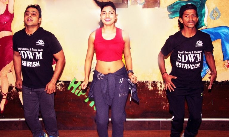 Avani Modi at SDWM Studio - 33 / 33 photos