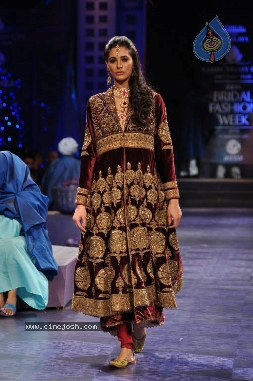 AVIBFW 2012 Grand Finale - 45 / 112 photos