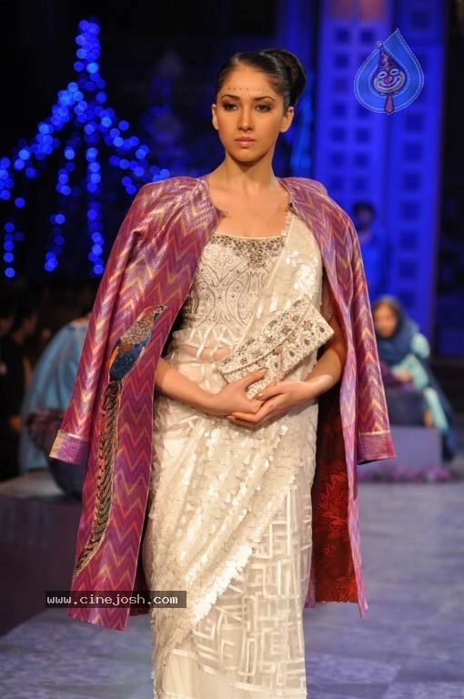 AVIBFW 2012 Grand Finale - 66 / 112 photos