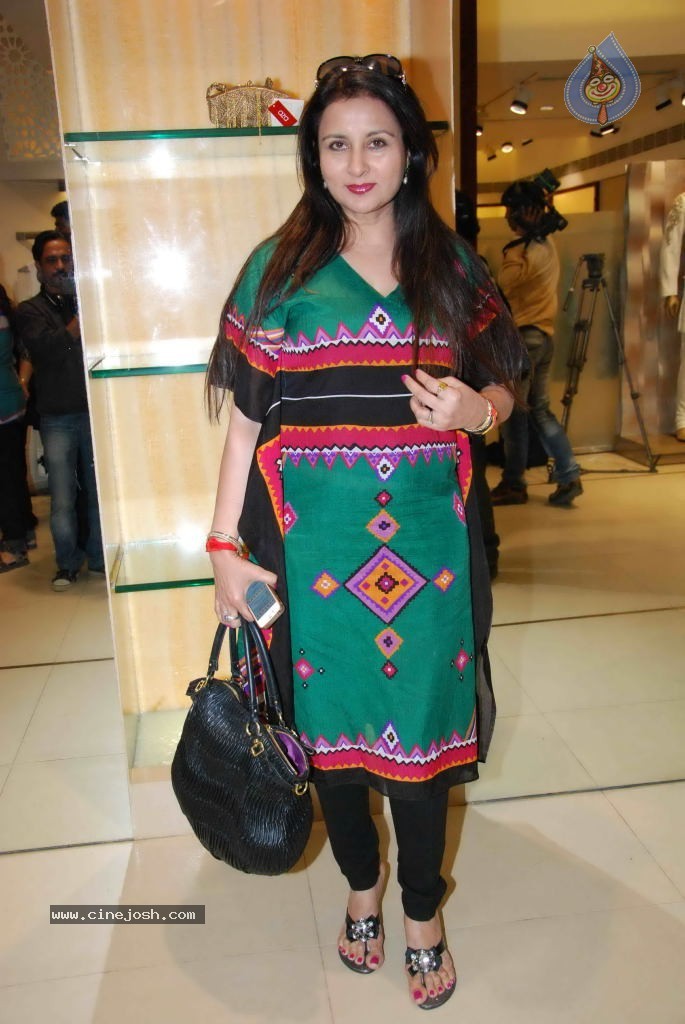 AZA Nishaka Lulla Showcase Event - 41 / 59 photos