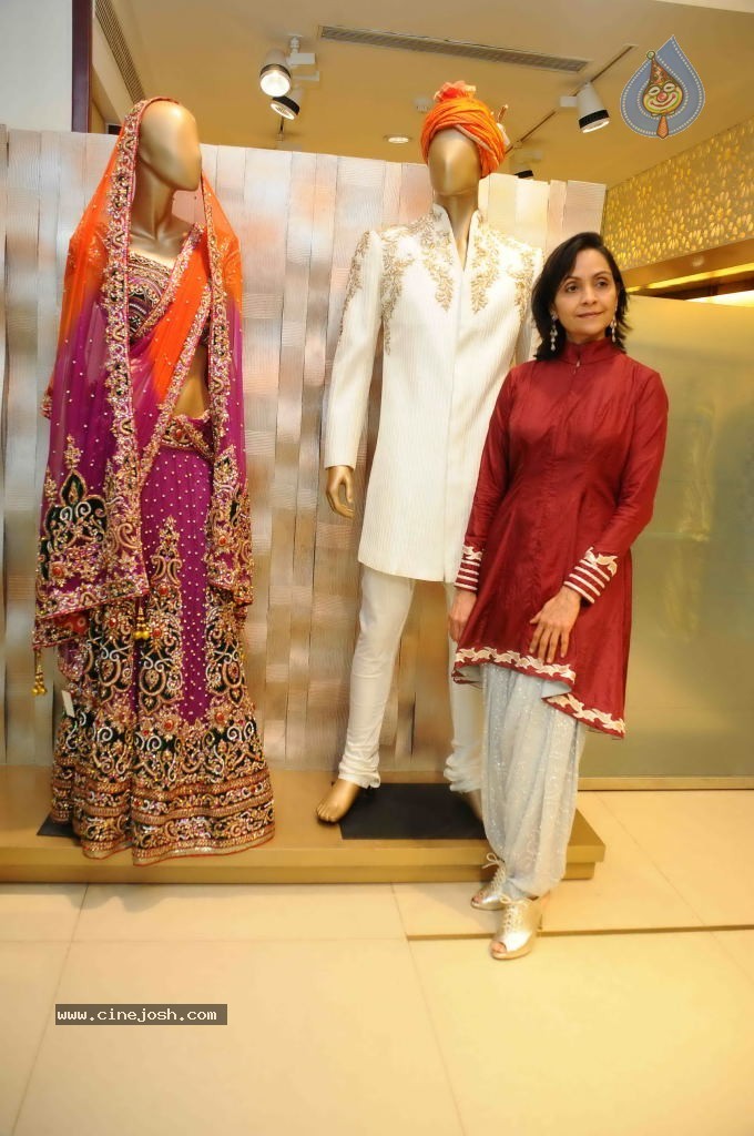 AZA Nishaka Lulla Showcase Event - 49 / 59 photos