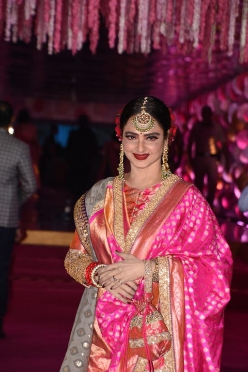 Azhar Morani & Tanya Seth Wedding Reception - 7 / 25 photos