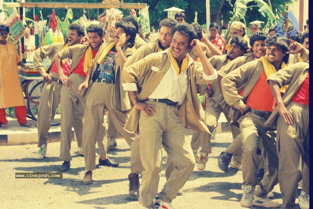 Baashha Movie Stills - 23 / 48 photos