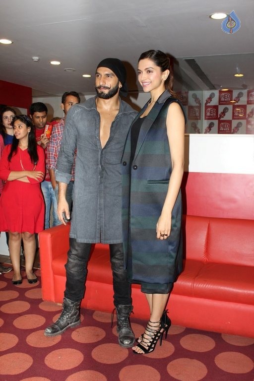 Bajirao Mastani Promotion at Red FM - 12 / 19 photos