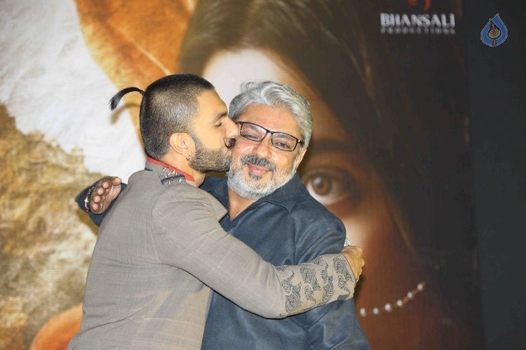 Bajirao Mastani Trailer Launch Photos - 14 / 42 photos