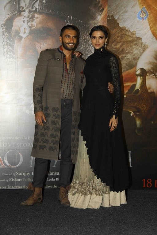 Bajirao Mastani Trailer Launch Photos - 20 / 42 photos