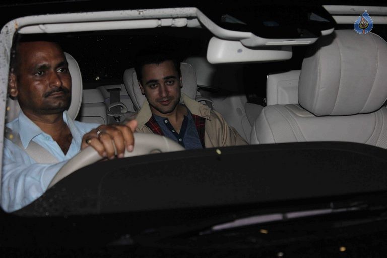 Bajrangi Bhaijaan Special Screening Photos - 36 / 42 photos