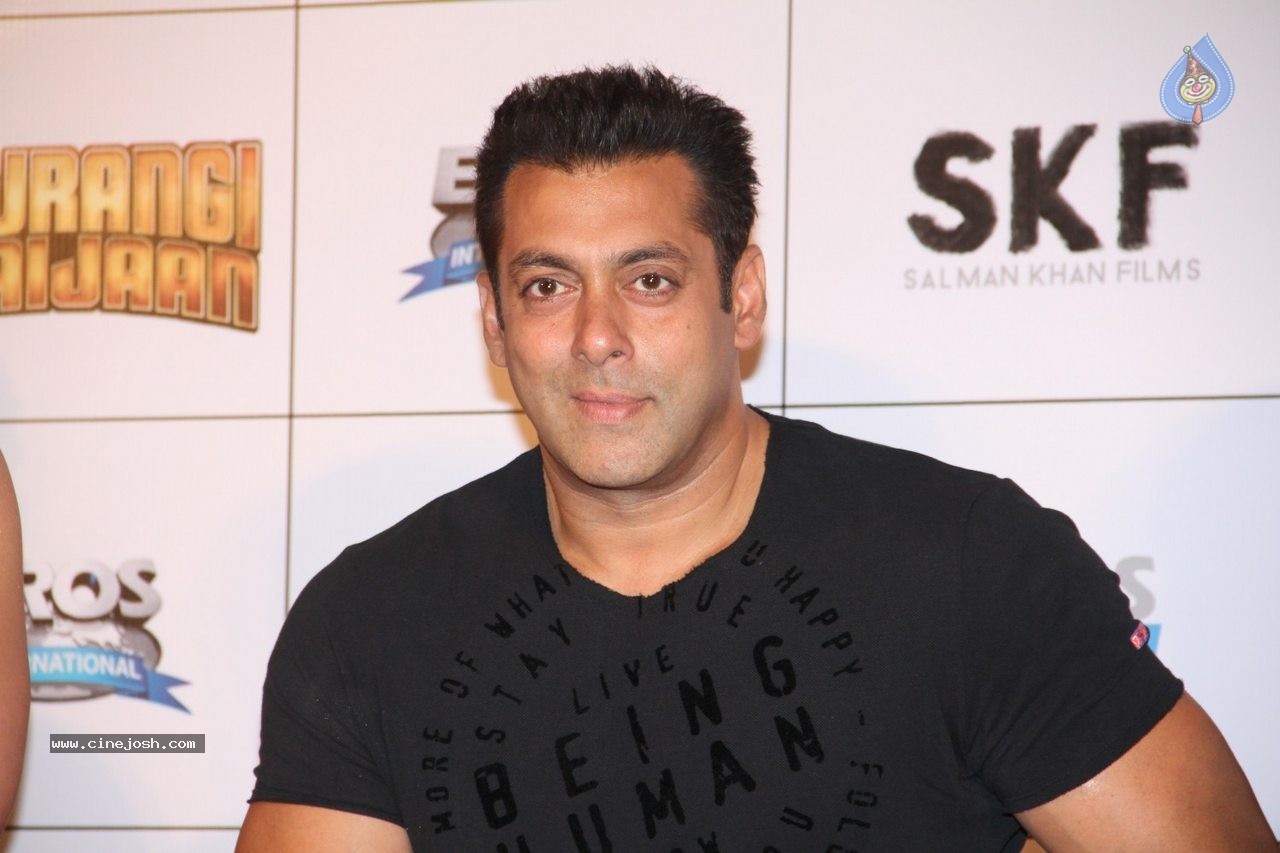 Bajrangi Bhaijaan Trailer Launch - 9 / 128 photos