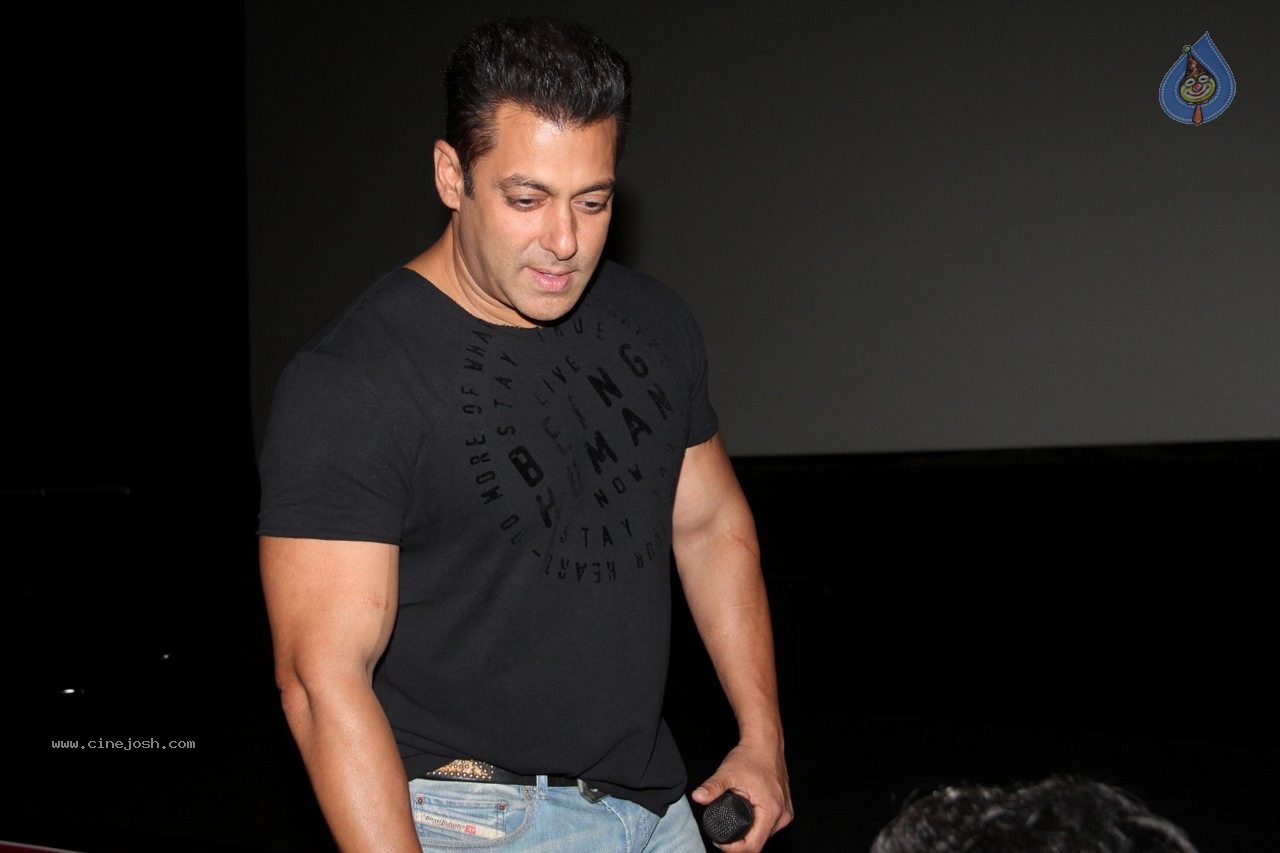 Bajrangi Bhaijaan Trailer Launch - 14 / 128 photos