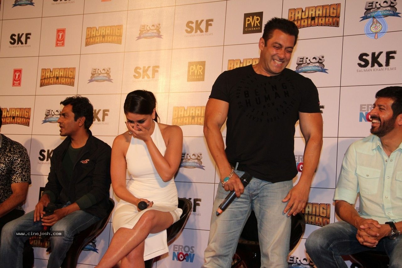 Bajrangi Bhaijaan Trailer Launch - 125 / 128 photos