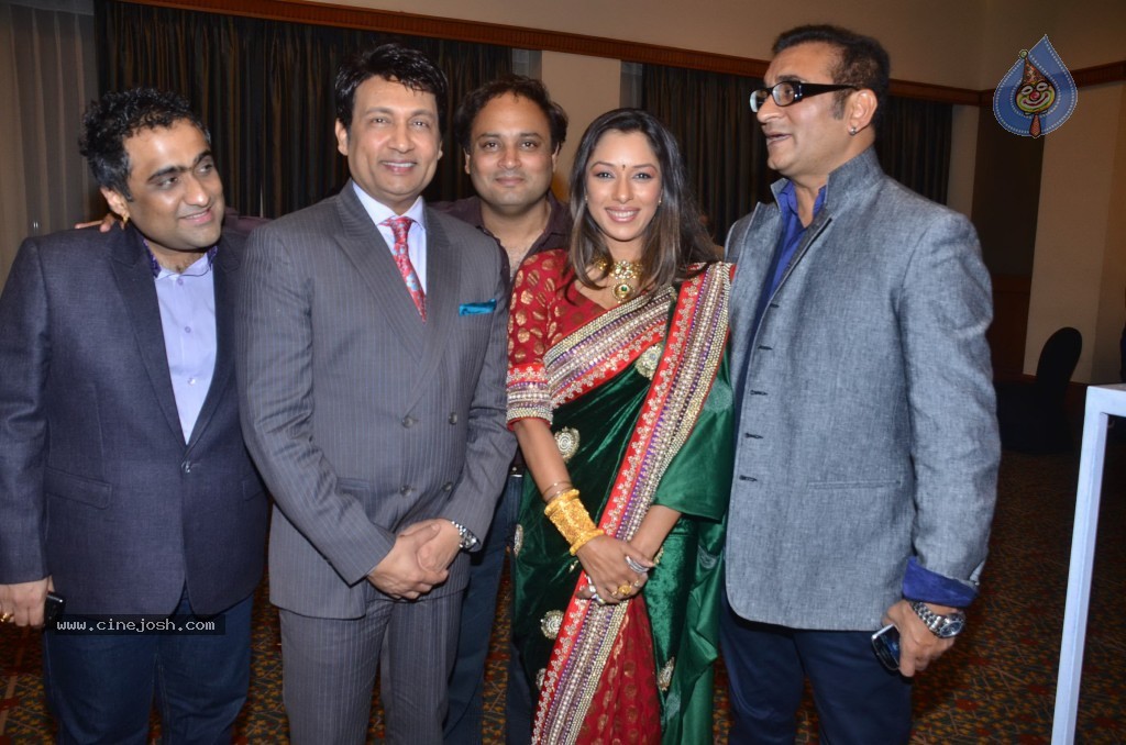 Bappa Lahiri Wedding Reception - 11 / 75 photos