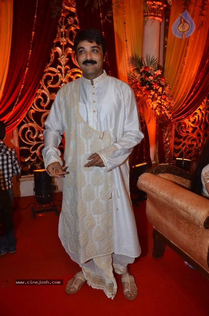 Bappa Lahiri Wedding Reception - 12 / 75 photos