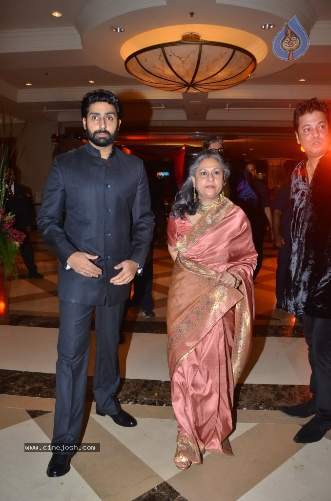 Bappa Lahiri Wedding Reception - 17 / 75 photos