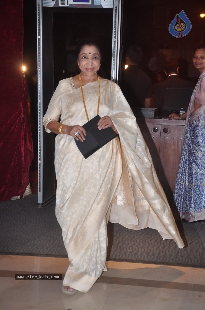 Bappa Lahiri Wedding Reception - 38 / 75 photos