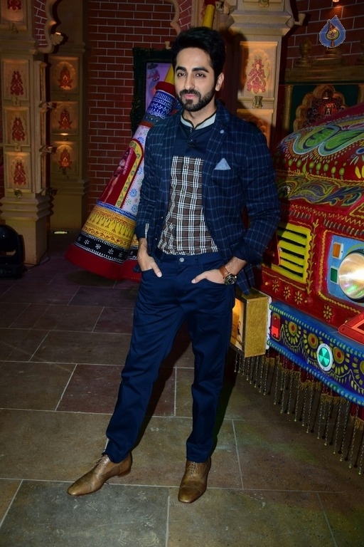 Bareilly Ki Barfi Team at TV Comedy Dangal - 27 / 41 photos