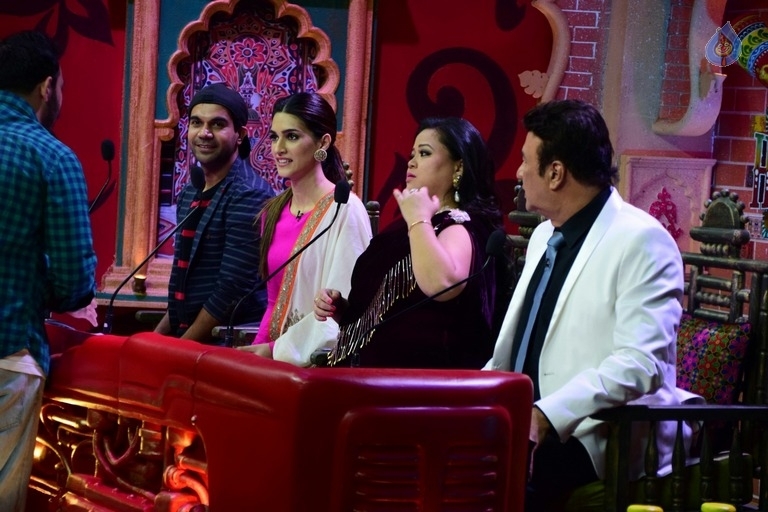 Bareilly Ki Barfi Team at TV Comedy Dangal - 37 / 41 photos