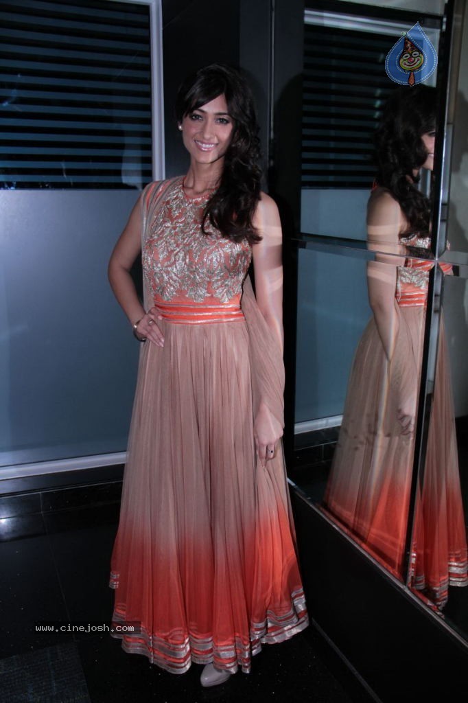 Barfi Film Team at Indian Idol Sets - 23 / 33 photos