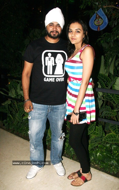 Beach Cafe Movie Music Launch  - 31 / 44 photos