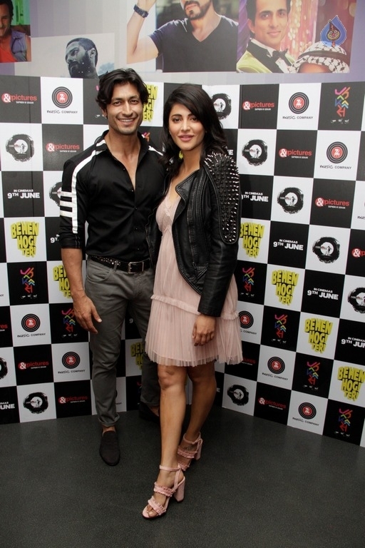 Behen Hogi Teri Special Screening Photos - 18 / 29 photos