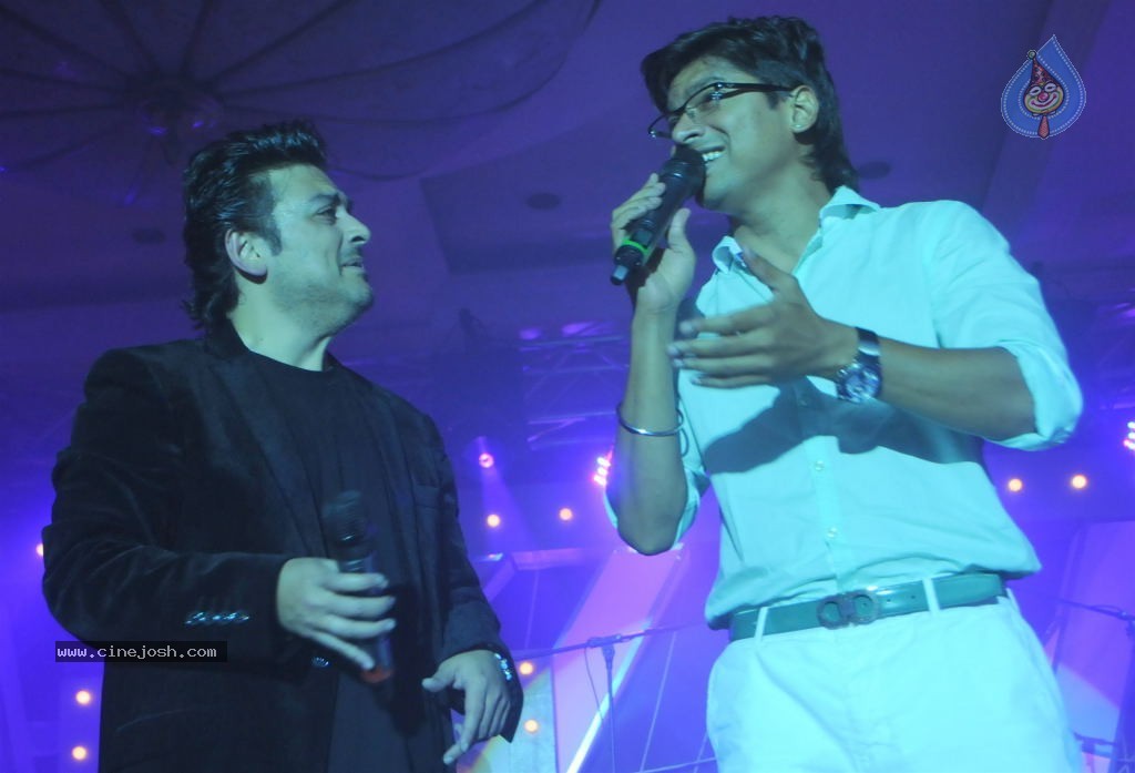 Bheegi Bheegi Raat Mein Event - 15 / 51 photos