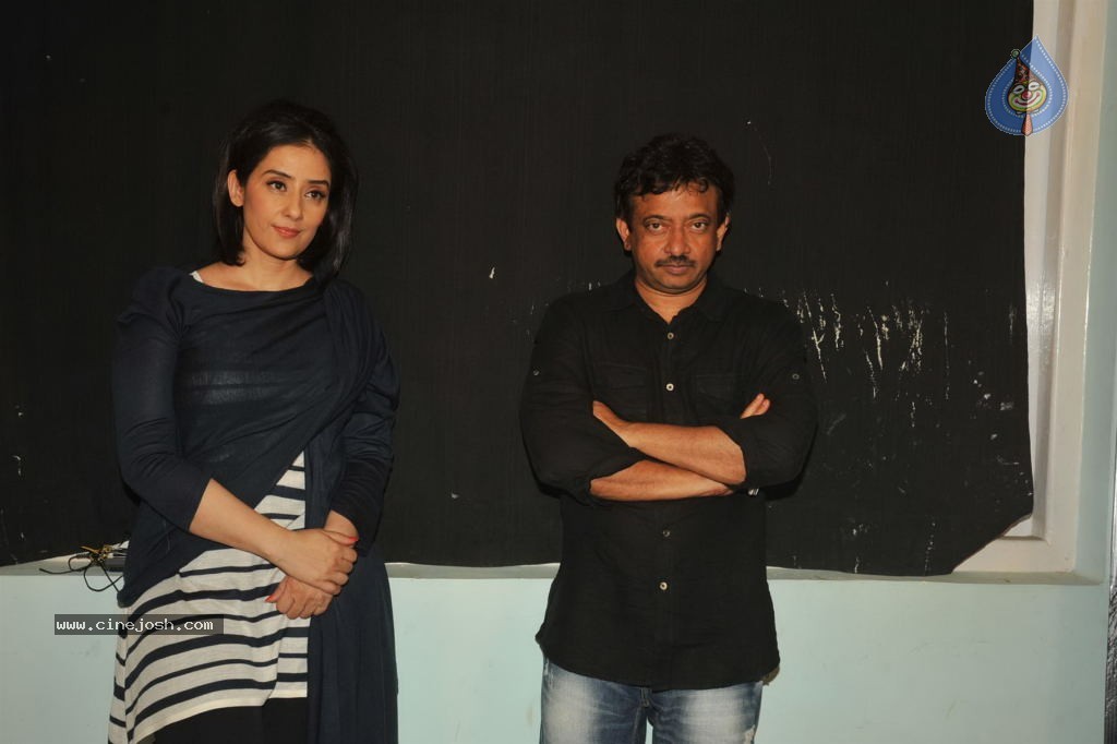 Bhoot Returns Press Meet - 34 / 37 photos