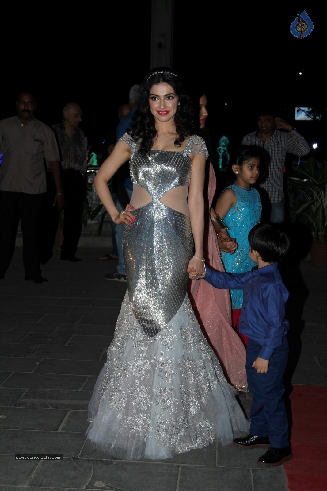 Bhushan Kumar Sister Tulasi Kumar Wedding Reception 02 - 29 / 119 photos