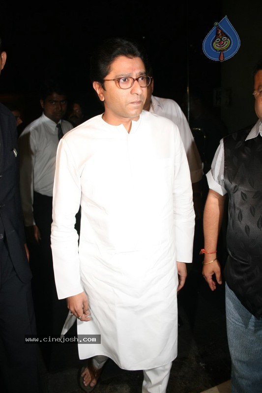 Big B, Raj Thackeray at a website launch. - 3 / 29 photos