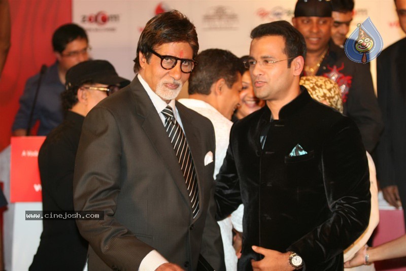 Big B Launches Phir Mile Sur Album - 6 / 21 photos