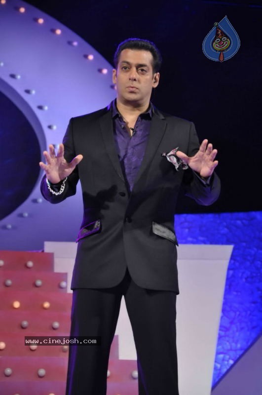 Big Boss Press Conference - 13 / 31 photos