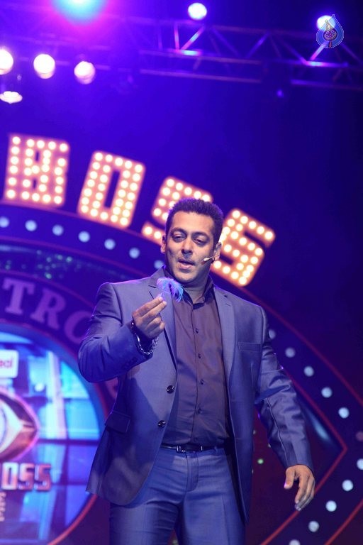 Bigg Boss Season 9 Launch - 3 / 21 photos